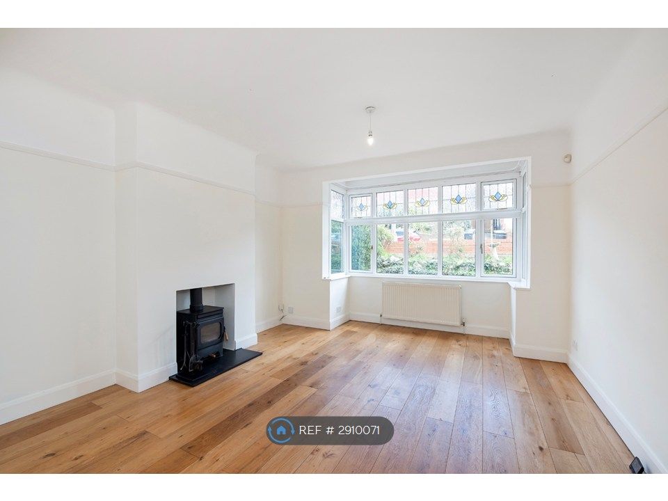 Property photo 3 of 24