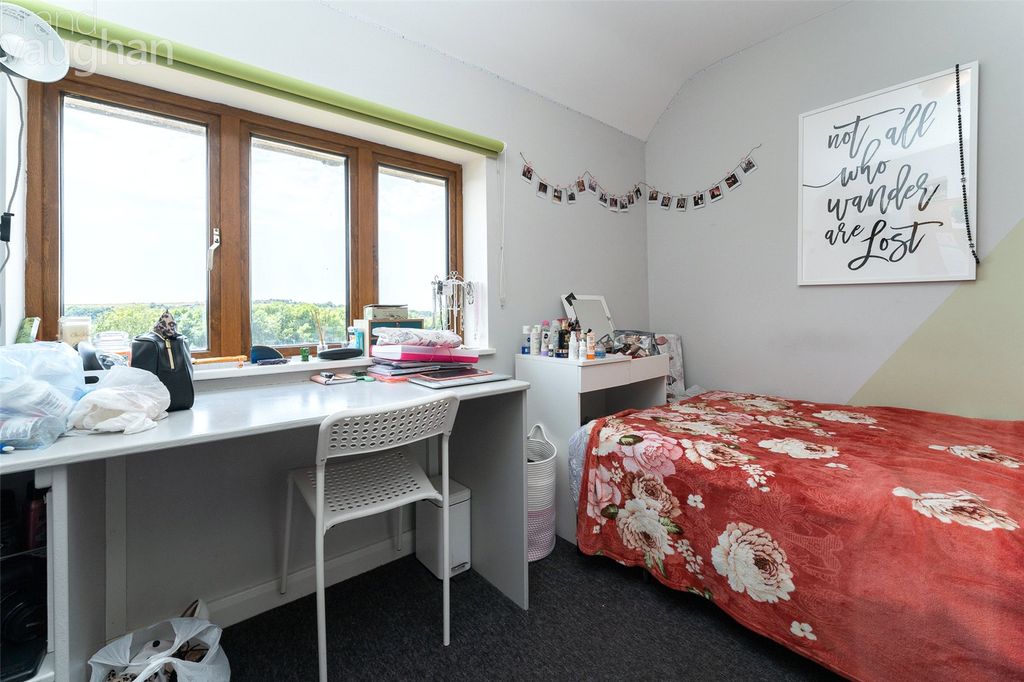 Property photo 3 of 13 Picture No. 51