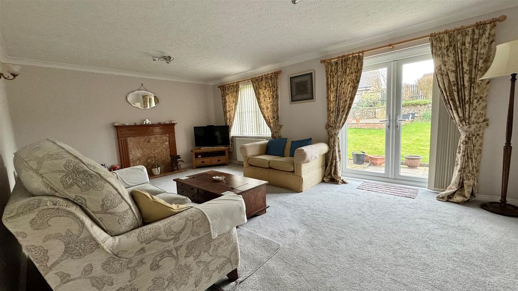 Property photo 3 of 21 2.Jpg
