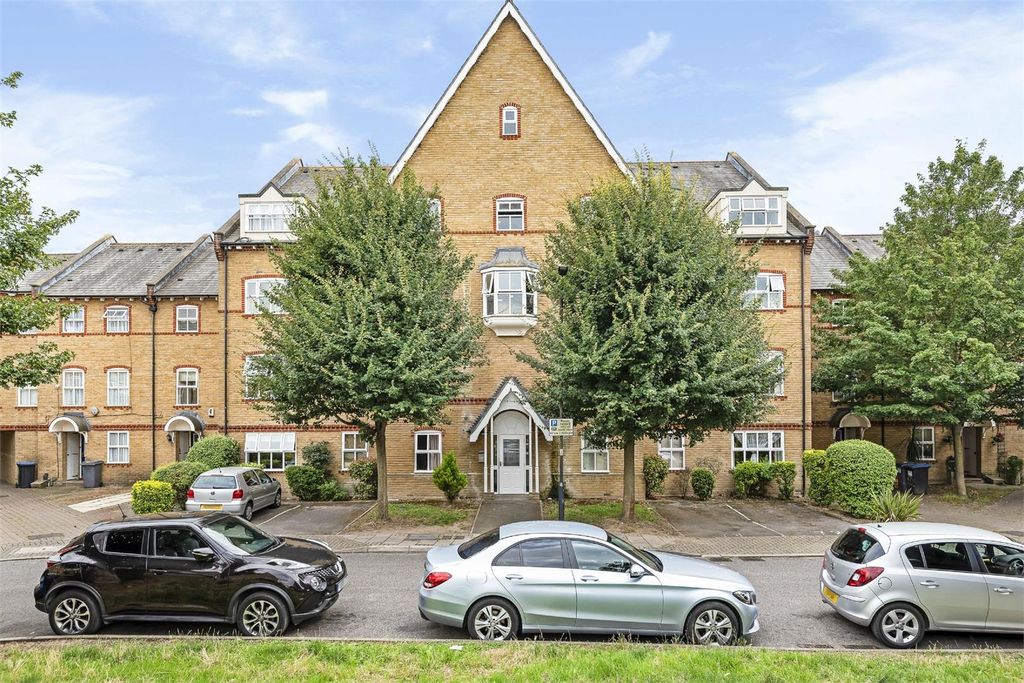 Property photo 1 of 8 1