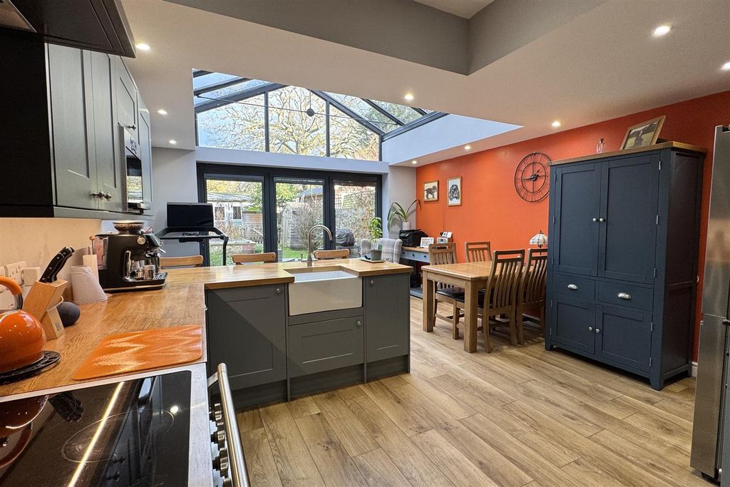 Property photo 2 of 14 Img_5197.Jpg