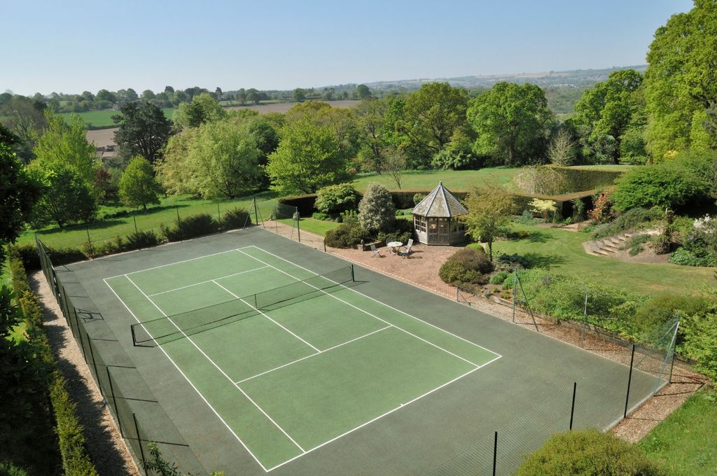 Property photo 3 of 32 Tennis Court