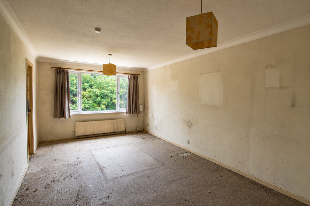 Property photo 3 of 8 Living Room