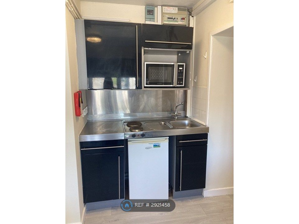 Property photo 2 of 3