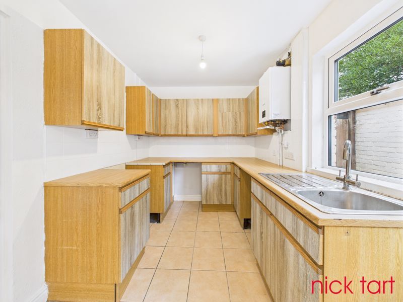 Property photo 3 of 11 Photo 6