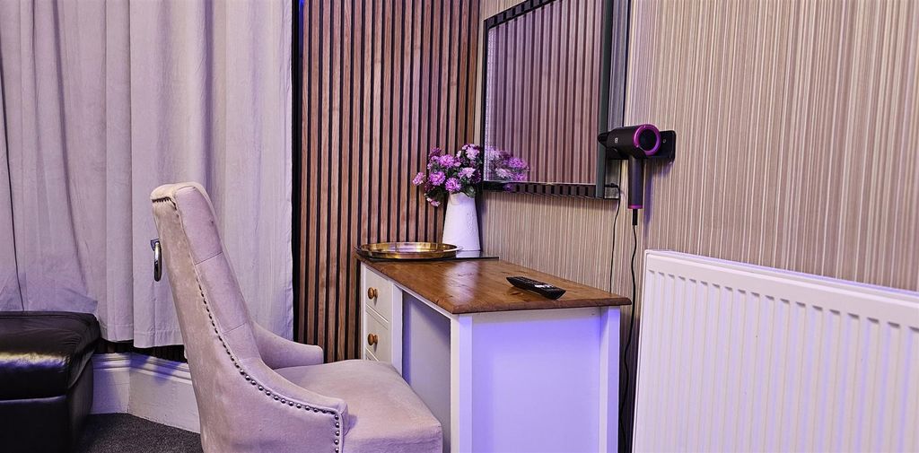 Property photo 3 of 7 20260310_101649.Jpg