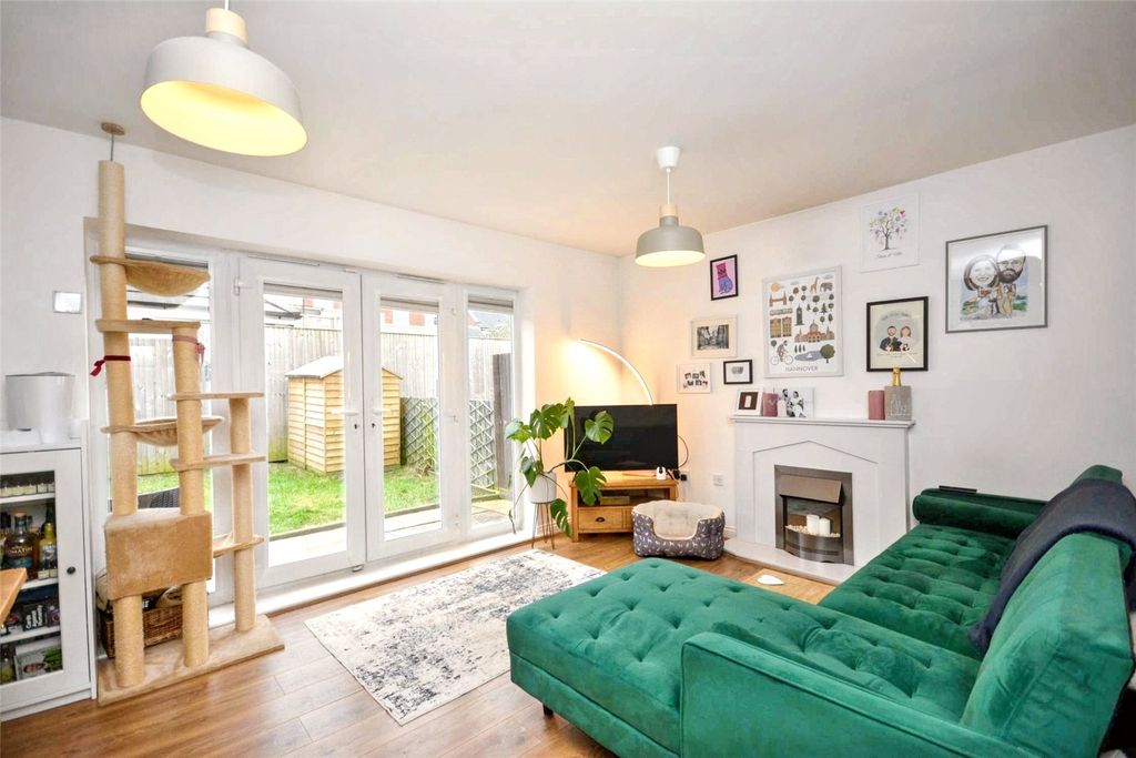 Property photo 2 of 23 Picture No. 08