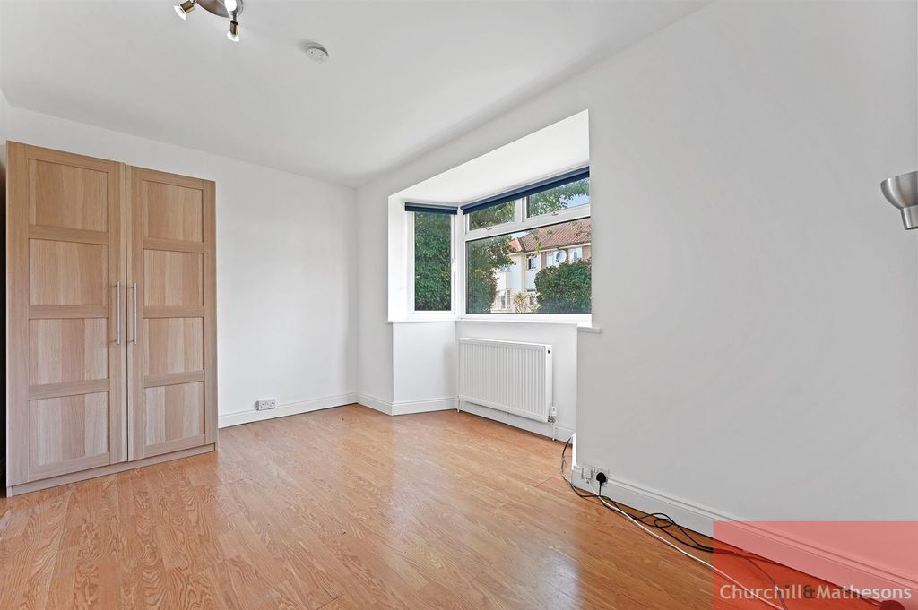Property photo 1 of 11 Chmaa - Sunnungdale Avenue -  (10).Jpg