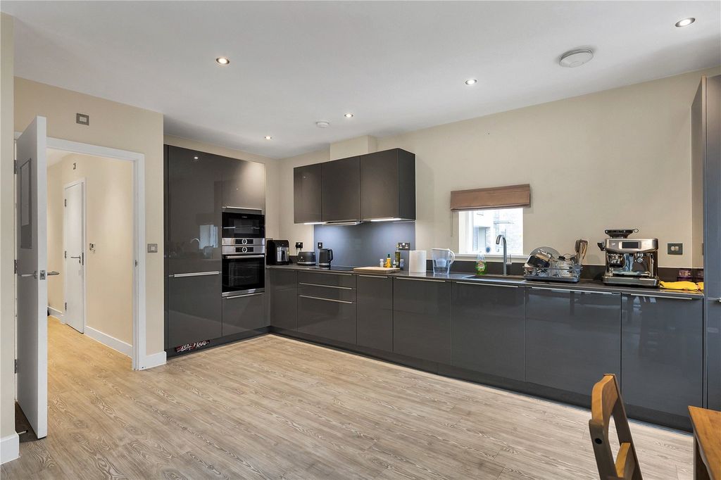 Property photo 2 of 11 Picture No. 06