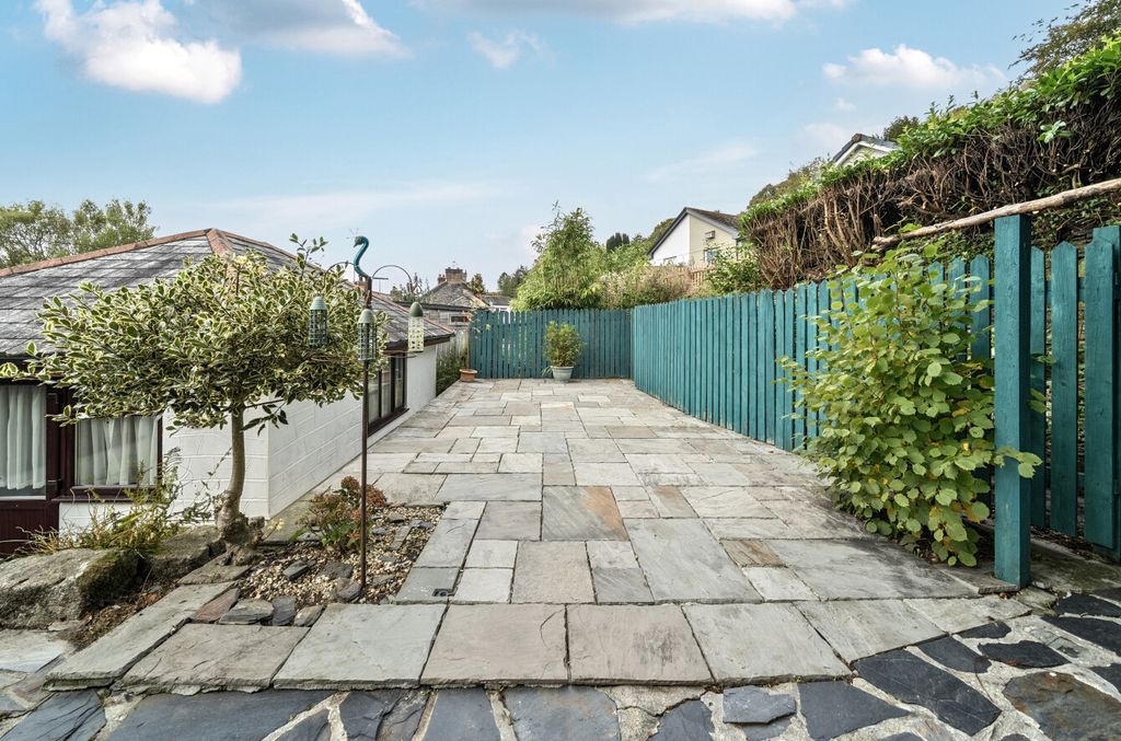 Property photo 2 of 14 External