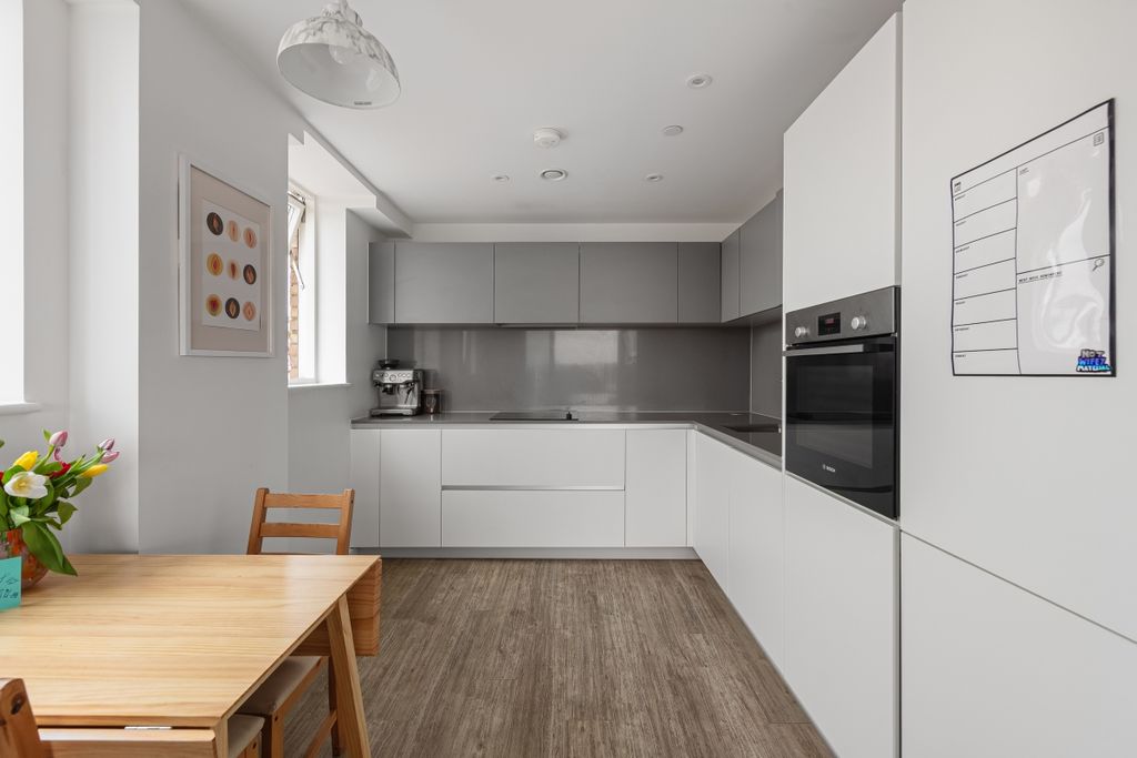 Property photo 3 of 15 094A9983