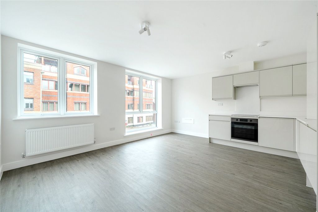 Property photo 2 of 12 Picture No. 16