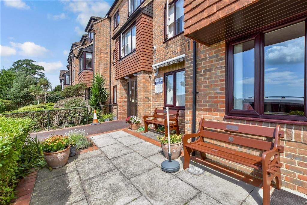Property photo 3 of 9 Patio / Decking