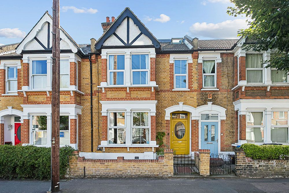 Property photo 1 of 35