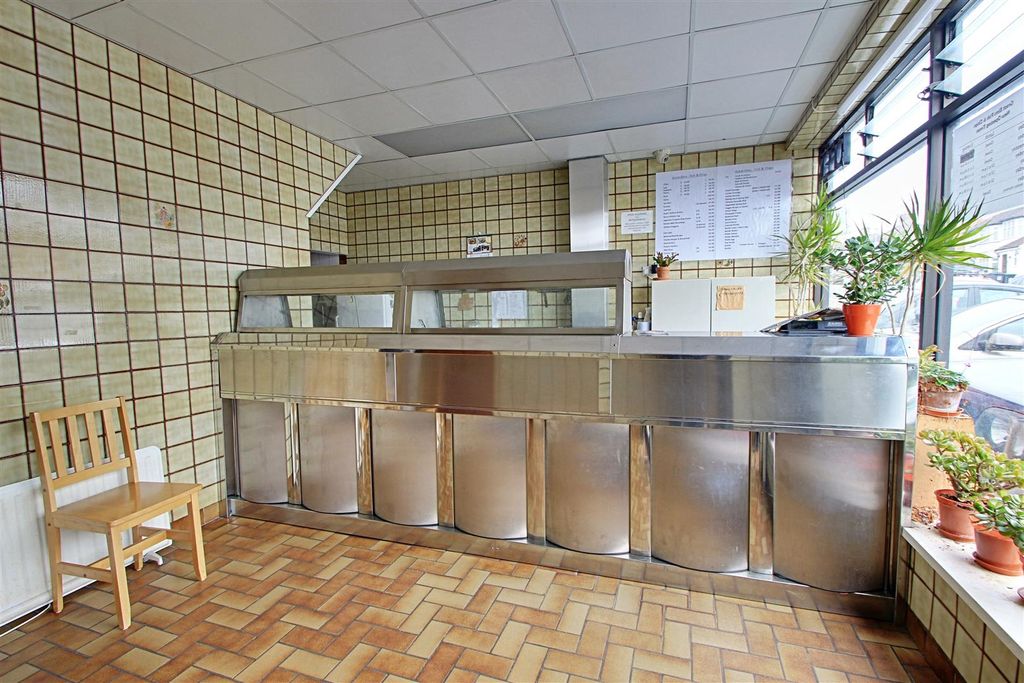 Property photo 2 of 14 Shop 1.Jpg