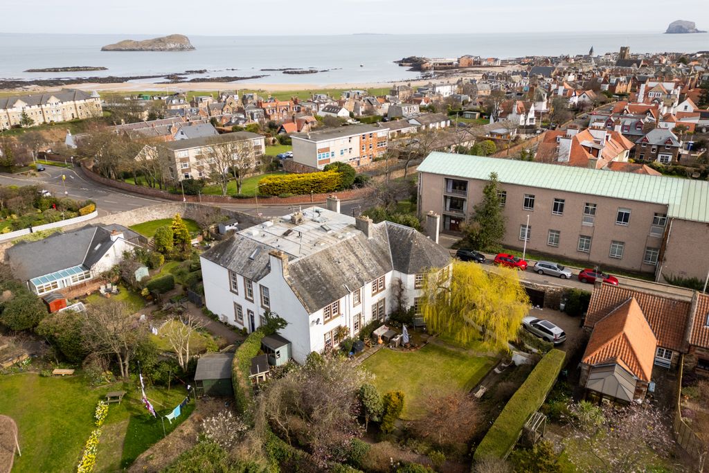 Property photo 1 of 19 Primary Property Image