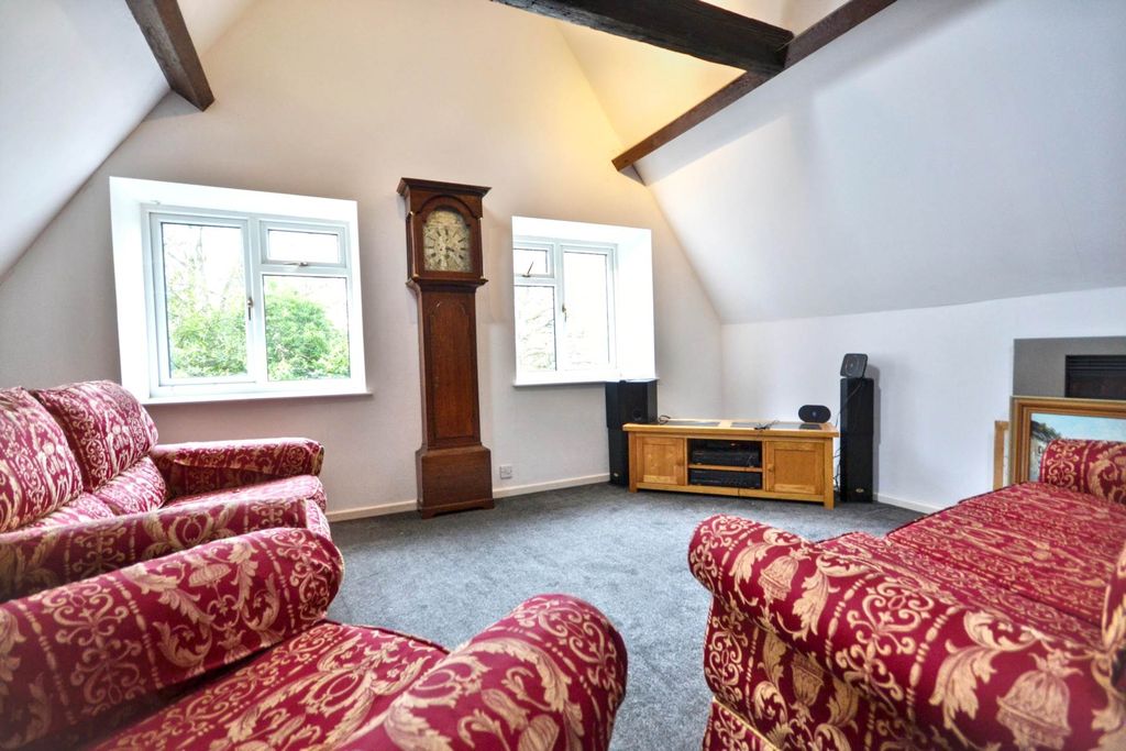 Additional image 5 of 3 bed flat for saleTwyning Manor, Twyning Tewkesbury, Gloucestershire GL20