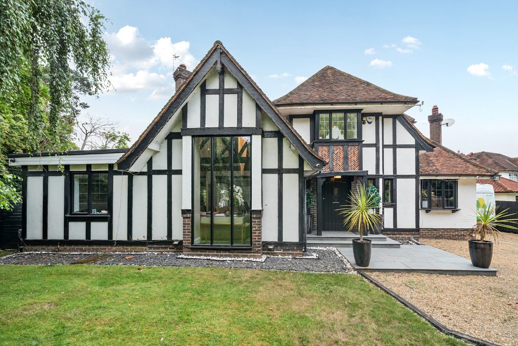 Property photo 1 of 39 External