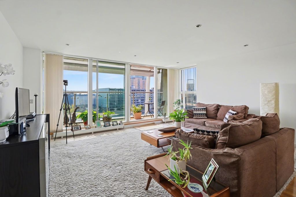 Property photo 1 of 19 Img_4283