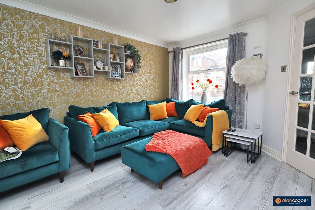 Property photo 3 of 23 3800874