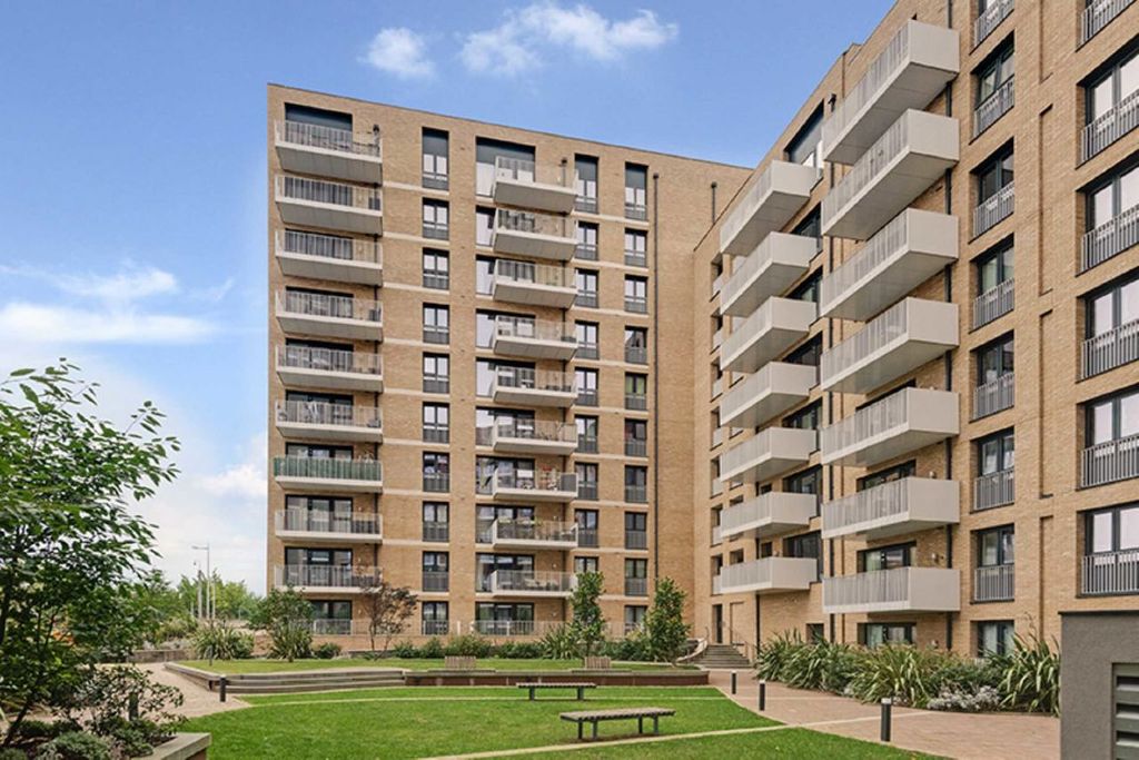 Property photo 1 of 9