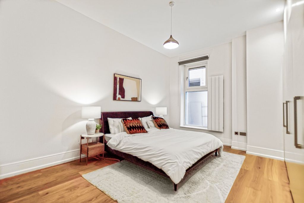 Property photo 2 of 19 Picture No. 03