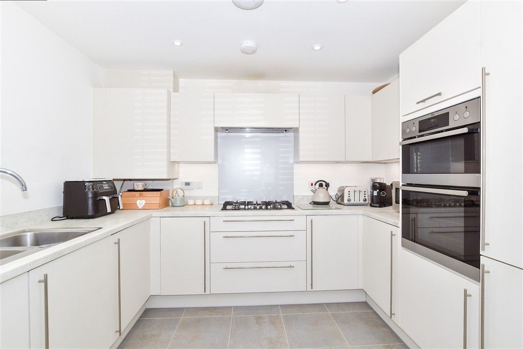 Property photo 3 of 13 Kitchen/Diner