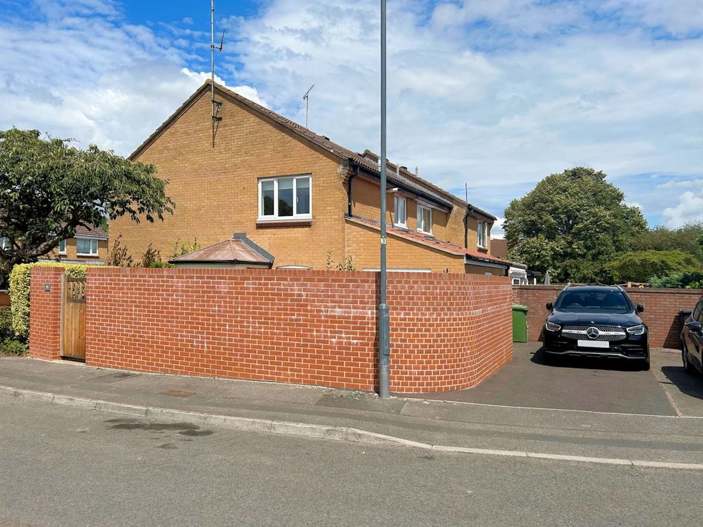 Property photo 3 of 15