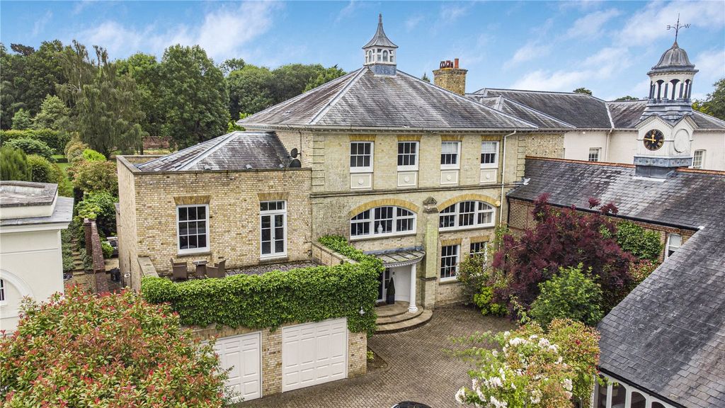 Property photo 1 of 47 Picture No. 54