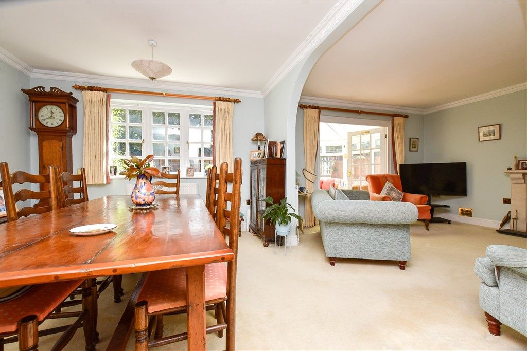 Property photo 3 of 19 Dining Area