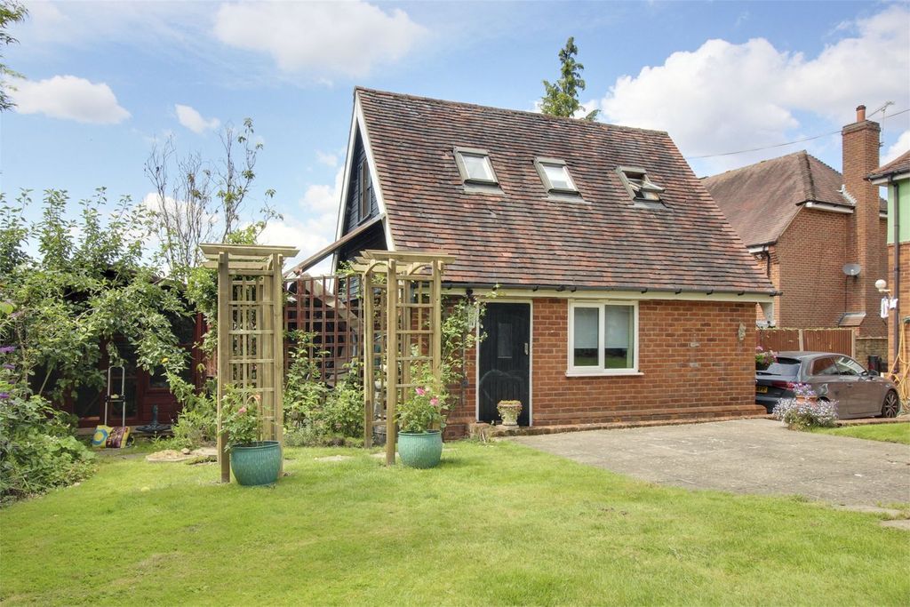 Property photo 1 of 5