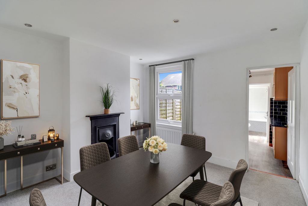 Property photo 2 of 9 Dining Room