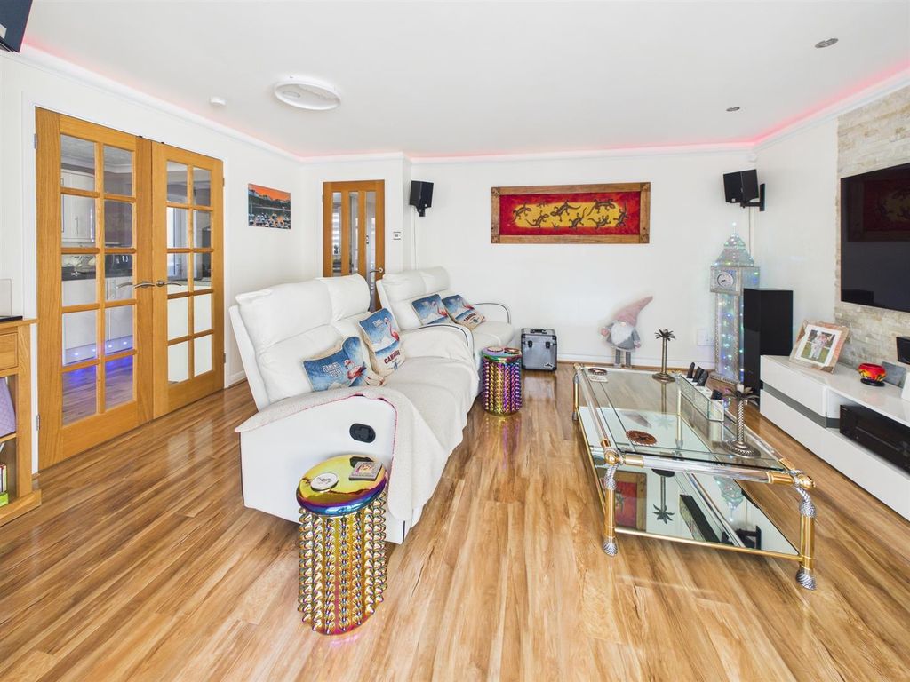 Additional image 7 of 4 bed detached house for salePhyllis Avenue, Peacehaven BN10