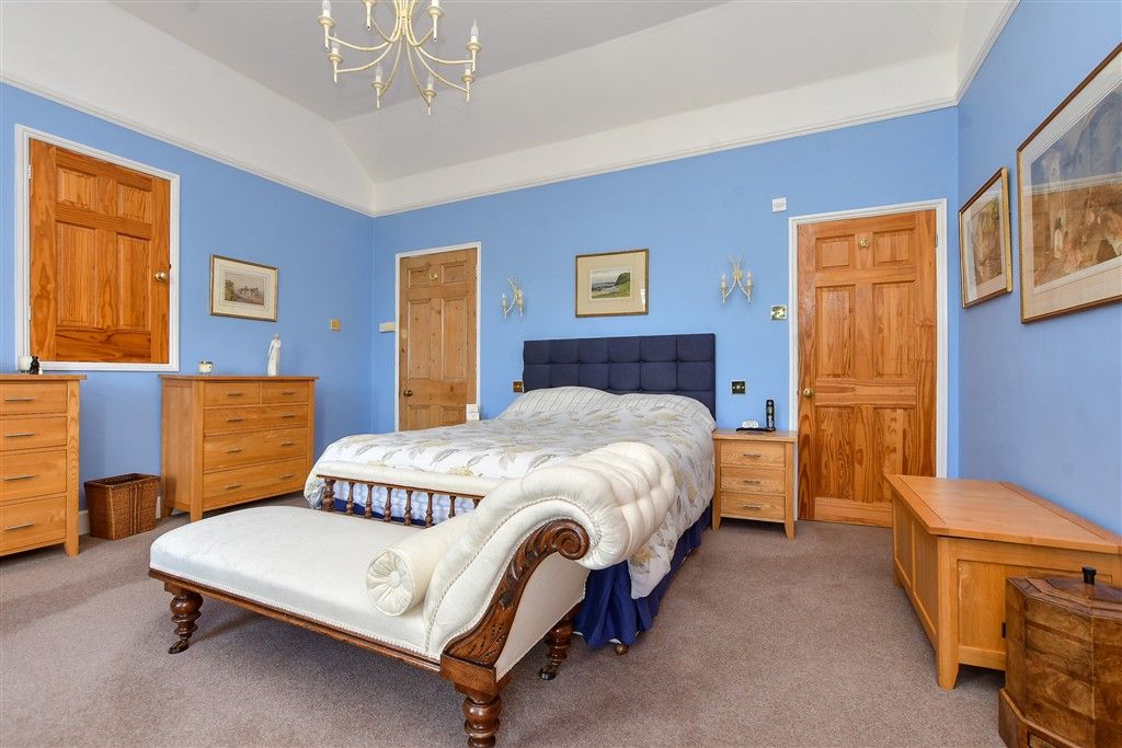 Property photo 3 of 21 Bedroom 1