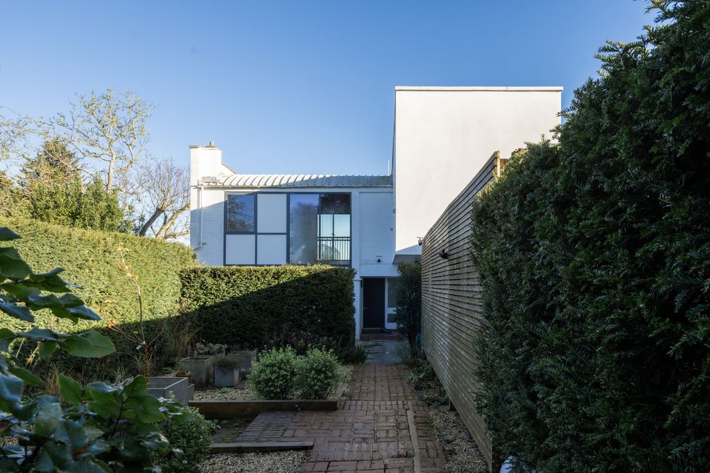 Property photo 3 of 37 323473 - Hillpasture_Churchend-49.Jpg