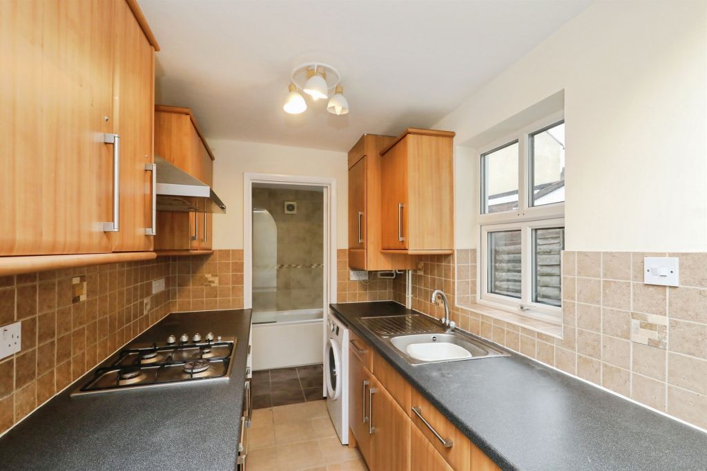 Property photo 3 of 18 Image