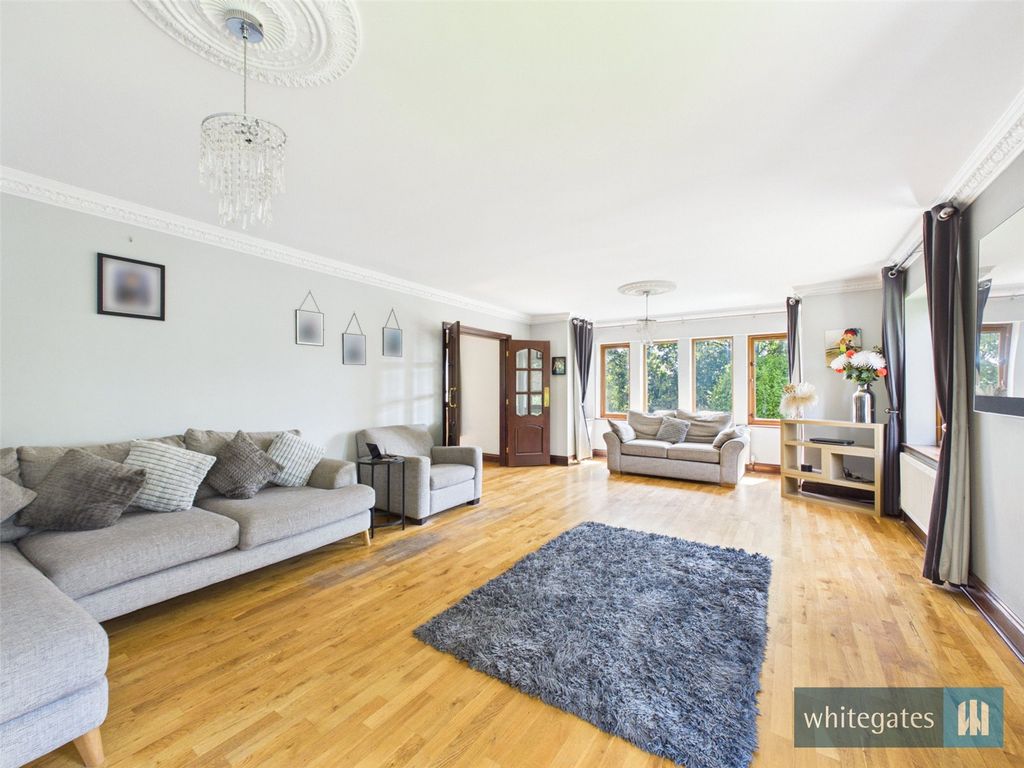 Property photo 2 of 40 Picture No. 30