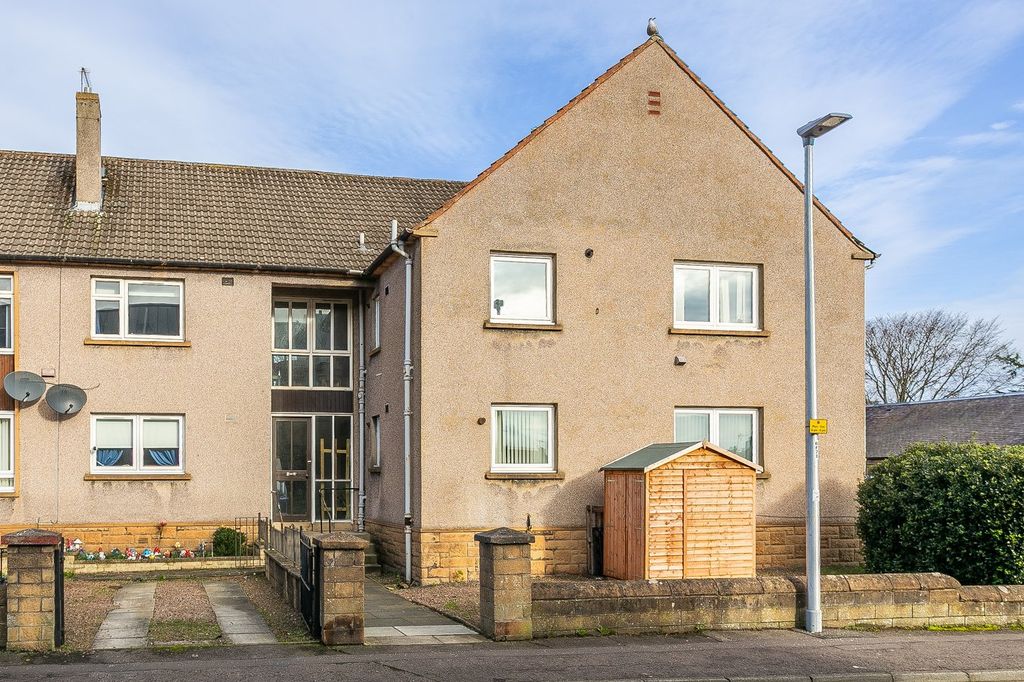 Property photo 1 of 18