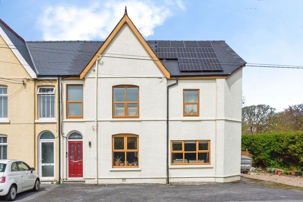 Property photo 1 of 15 Front