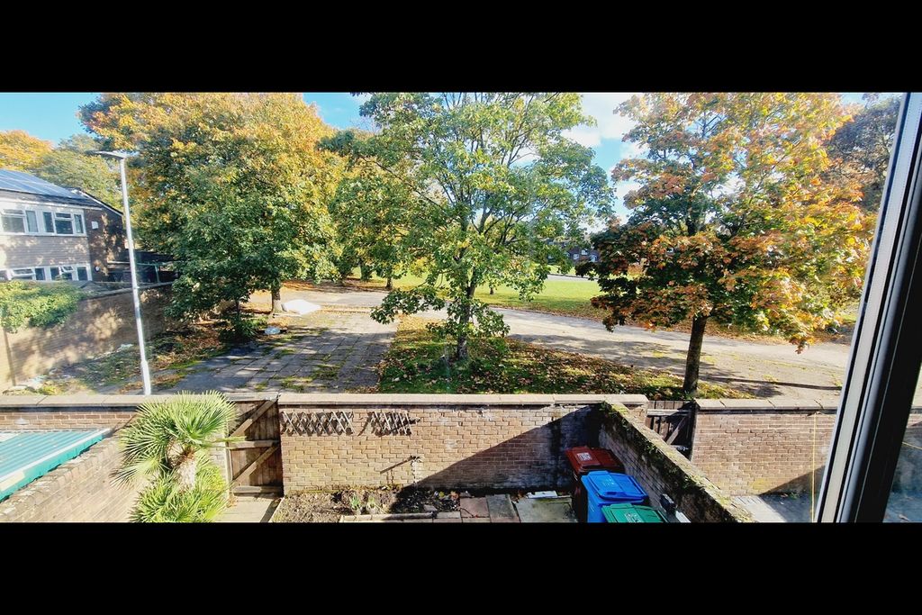 Property photo 1 of 18 Photo 0