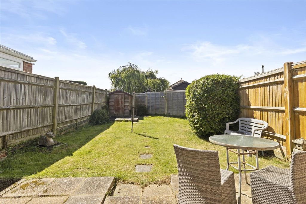 Property photo 3 of 19 Garden