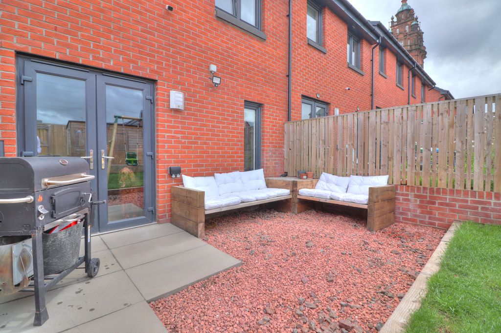 Property photo 2 of 20 Img_6896_7_8