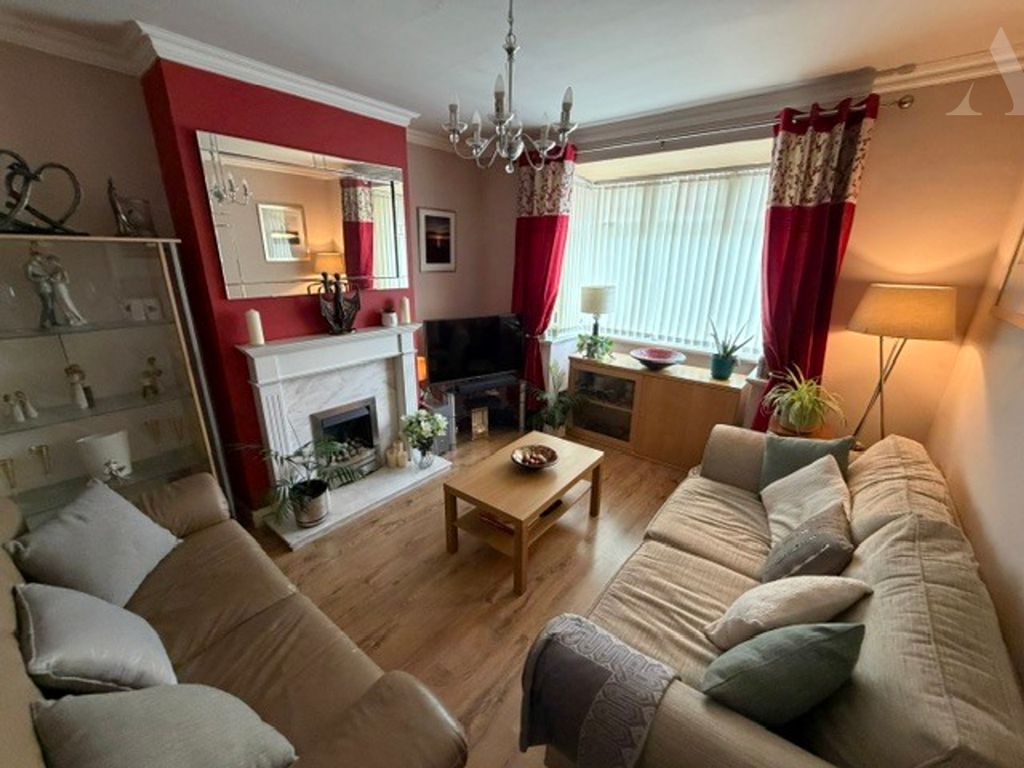 Property photo 2 of 14 11A Stechford Road Lounge.Jpeg