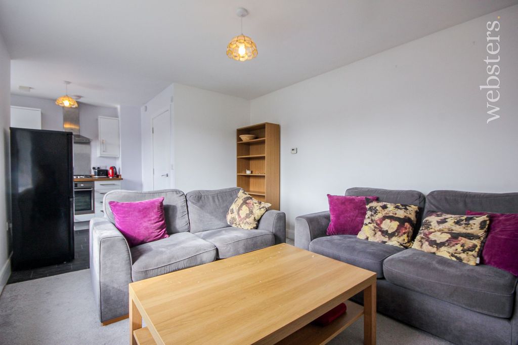 Property photo 2 of 7