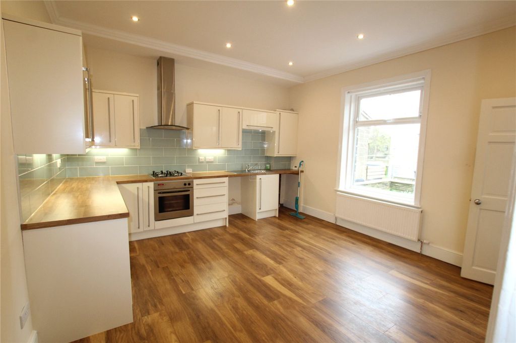 Property photo 1 of 14 Kitchen