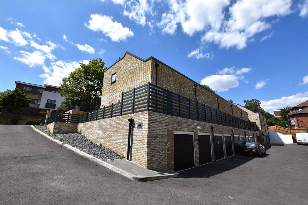 Property photo 2 of 10 Picture No. 03