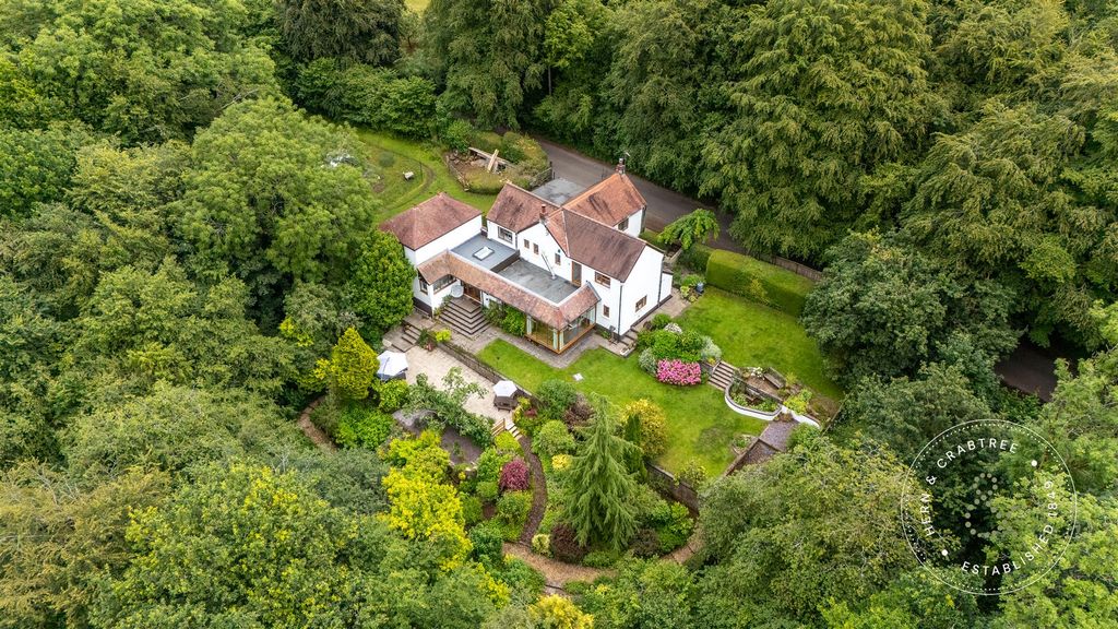 Property photo 1 of 98 Hern Crabtree-2.Jpg