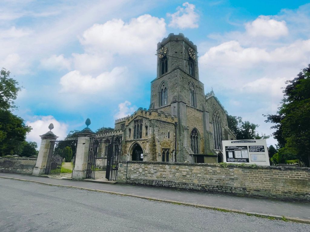 Property photo 3 of 4