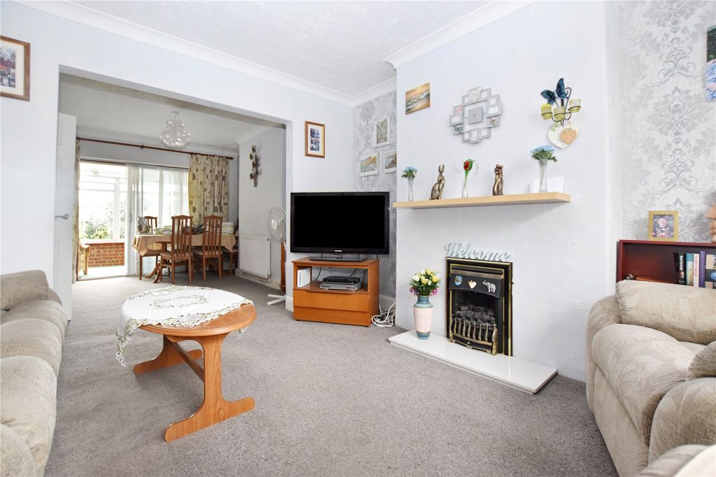 Property photo 2 of 18 Picture No. 13