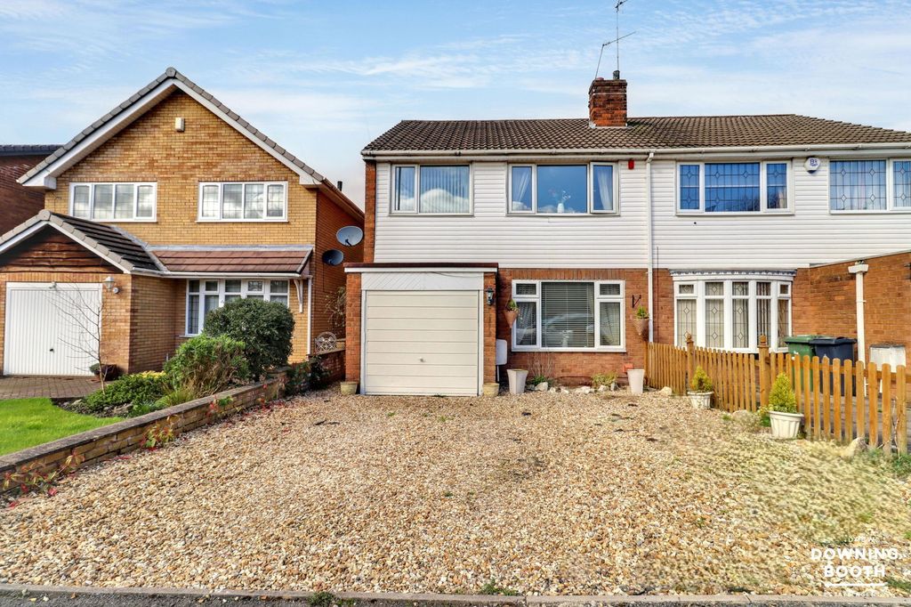 Property photo 1 of 28